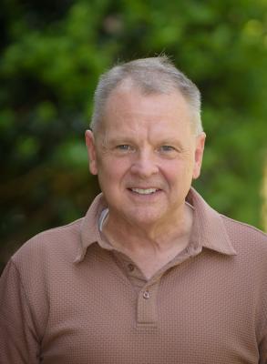 Dr. Charles Holloway Photo